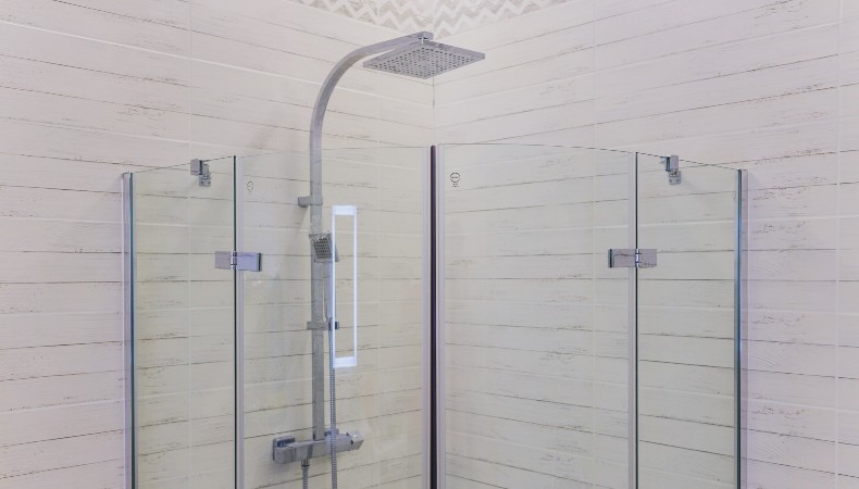 Il box doccia è un opzione elegante ed ergonomica