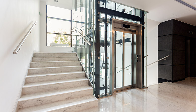Quali sono i vantaggi dell'installazione di un ascensore in un condominio?