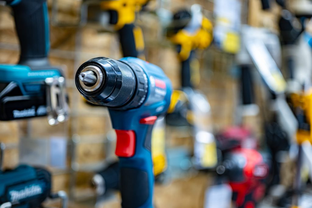 Come scegliere un buon avvitatore a batteria? Perché è importante calcolare la potenza dell'avvitatore?